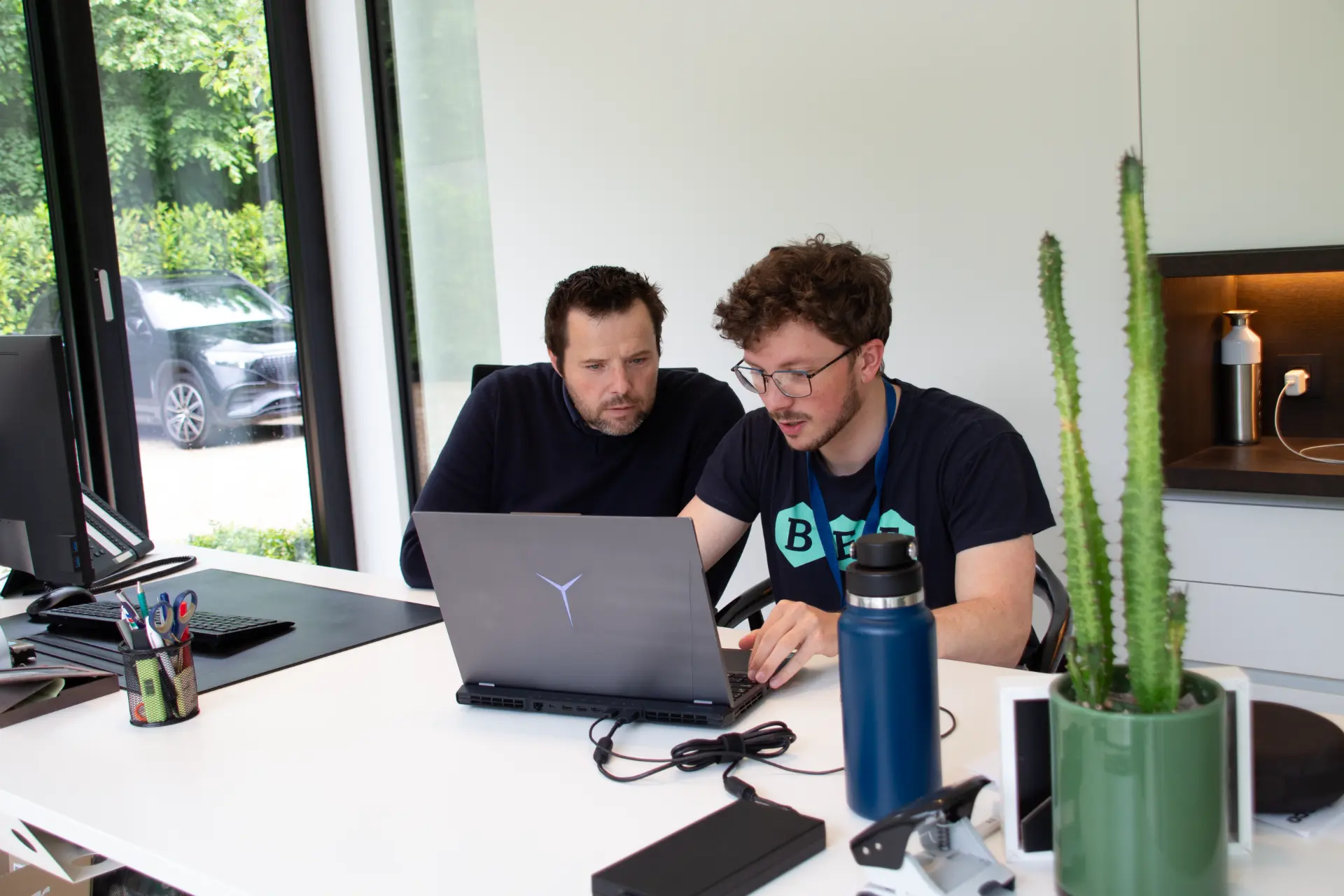 Beego-student geeft hands-on ondersteuning op locatie